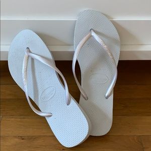 Havaianas White flip flop wedding shoe size 7/8
